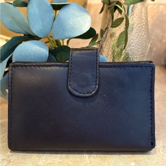 Unbranded Genuine Leather Snap Closure Wallet Black - Picture 1 of 9